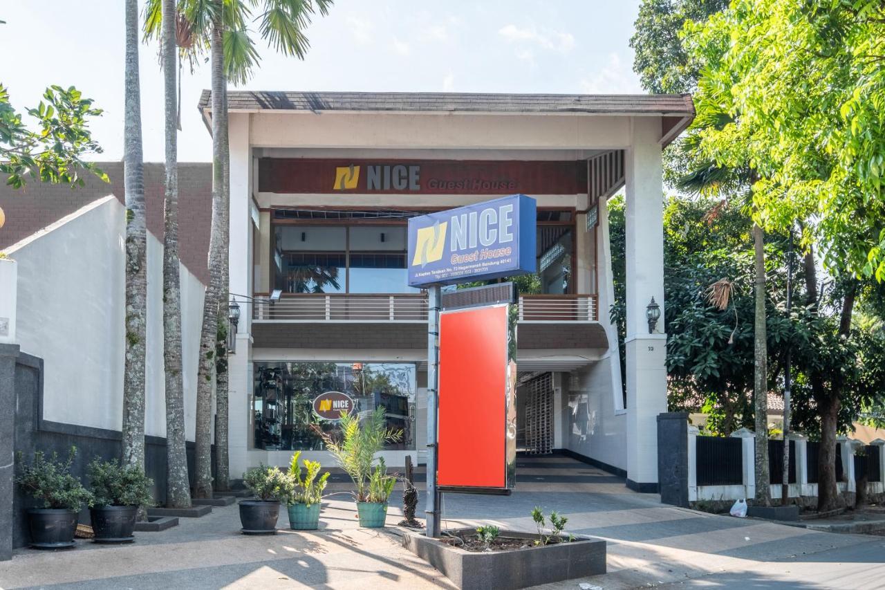 Oyo 1210 Nice Guesthouse Bandung Eksteriør billede