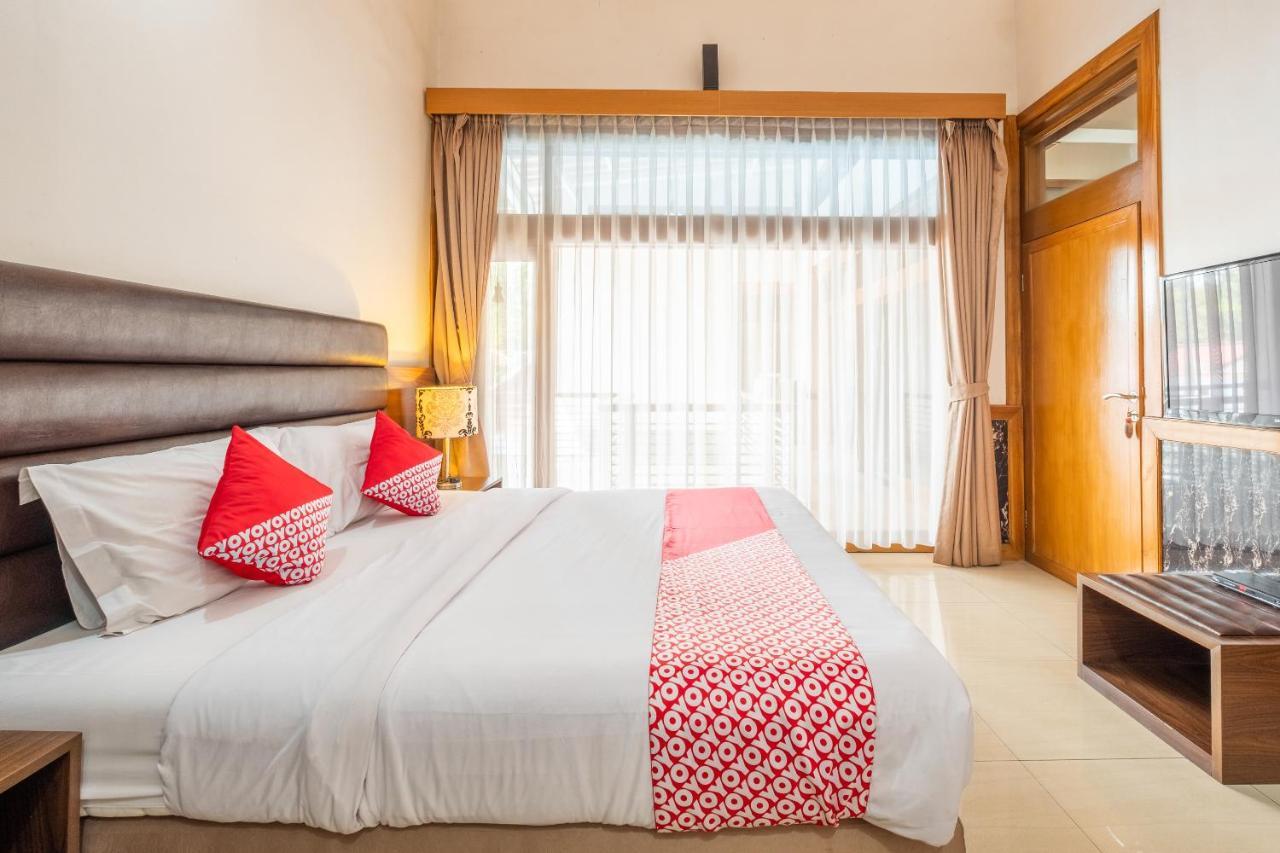 Oyo 1210 Nice Guesthouse Bandung Eksteriør billede