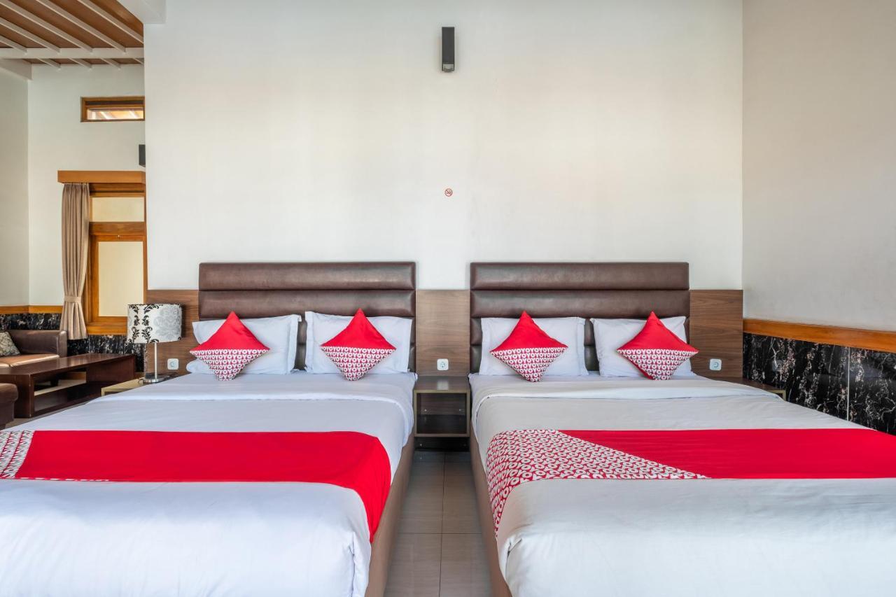 Oyo 1210 Nice Guesthouse Bandung Eksteriør billede